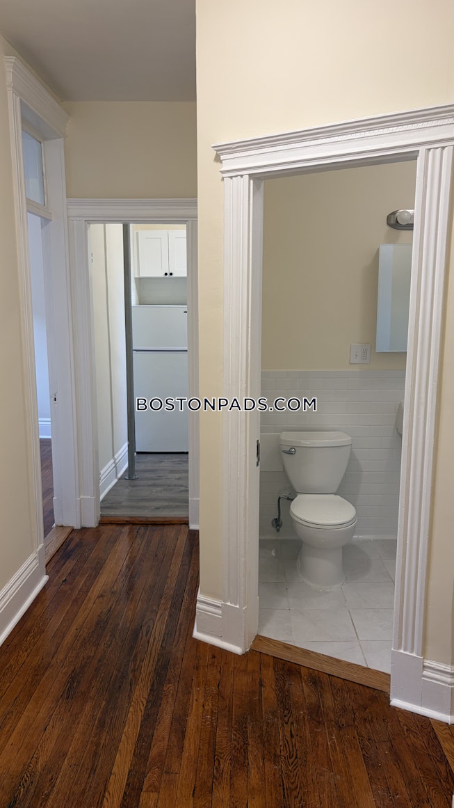 Boston - $2,500+ /mo