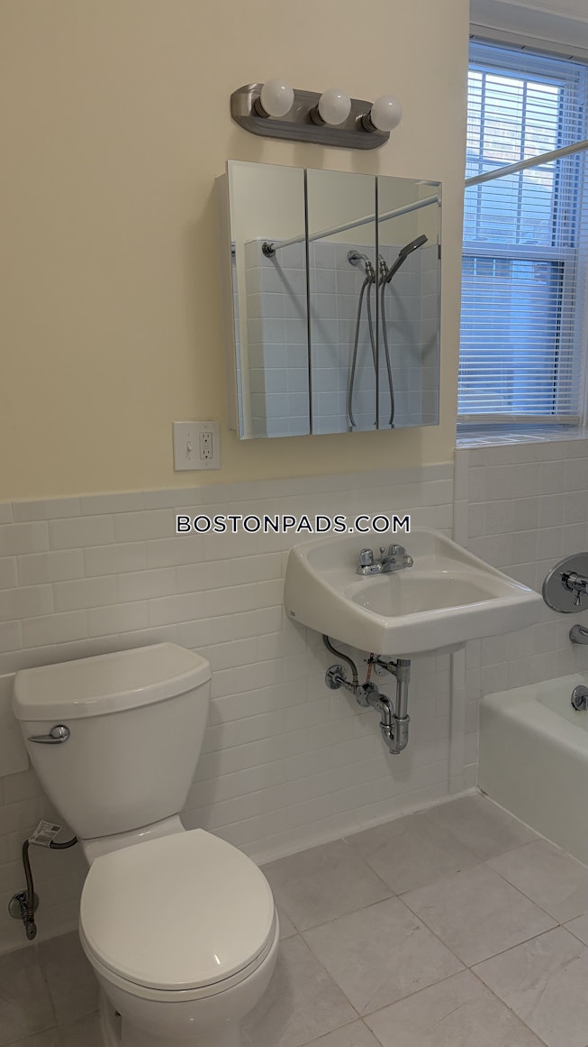 Boston - $2,500+ /mo