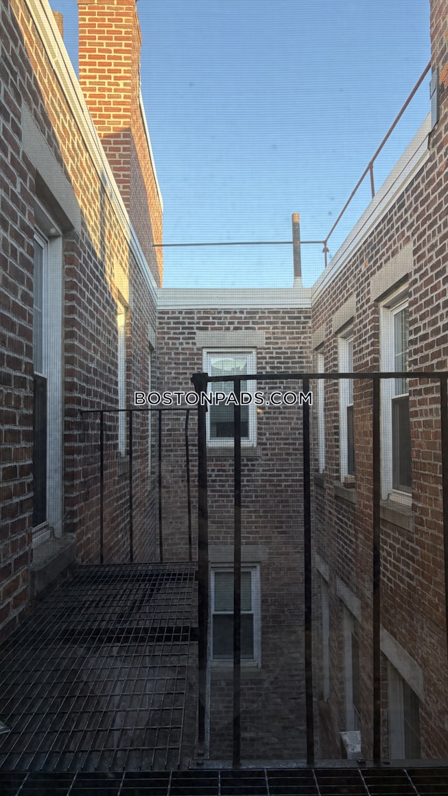 Boston - $2,500+ /mo