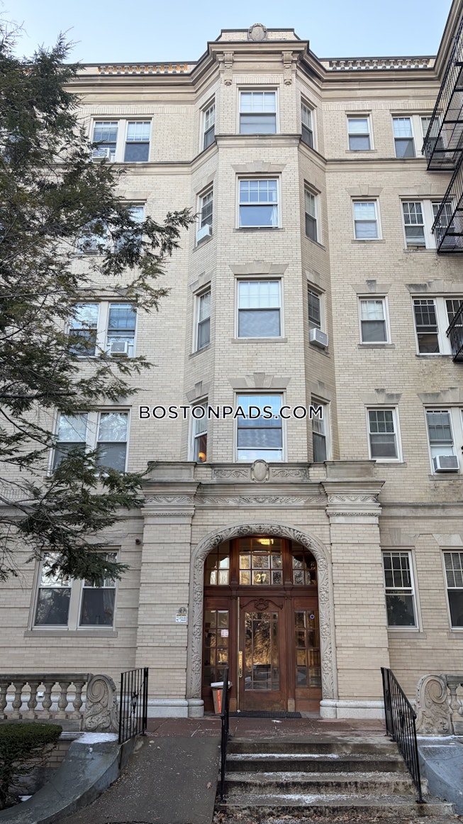 Boston - $2,500+ /mo