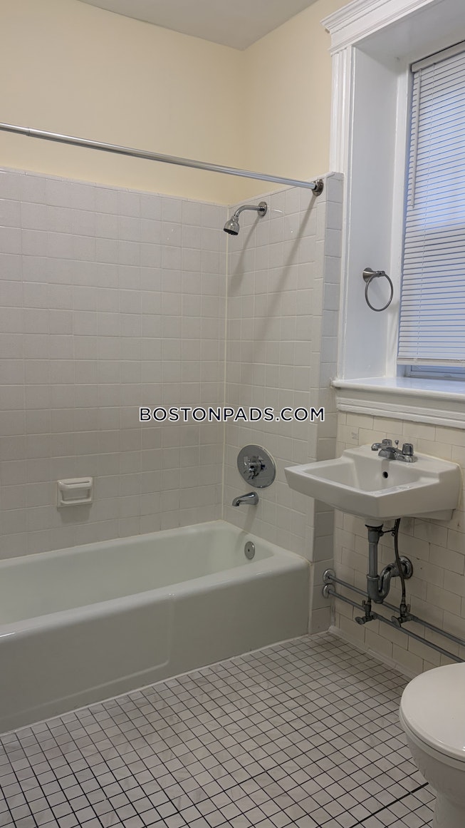 Boston - $2,500+ /mo
