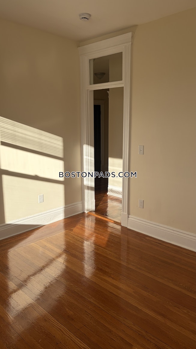 Boston - $2,500+ /mo