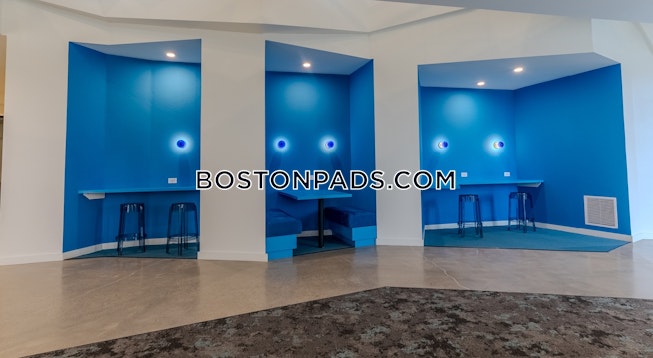 Boston - $2,125+ /mo