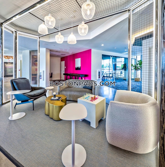 Boston - $3,999+ /mo