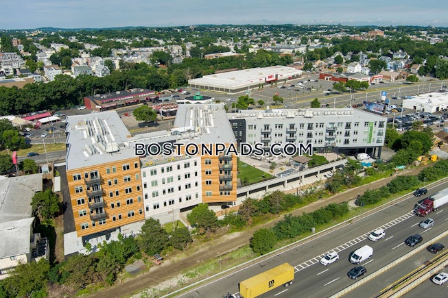 Boston - $3,999+ /mo