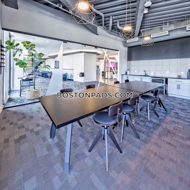 Boston - $4,049+ /mo