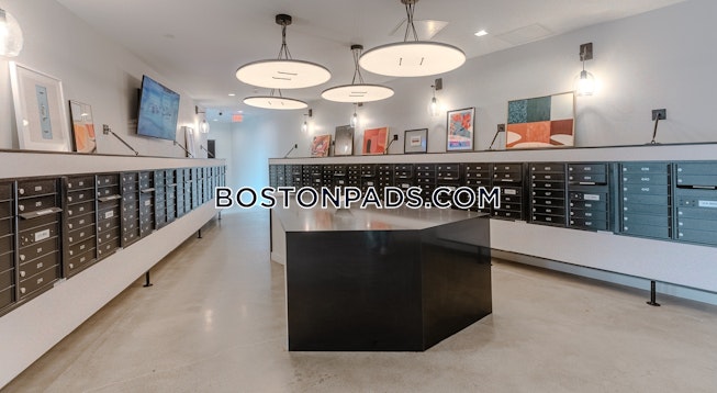 Boston - $2,720+ /mo