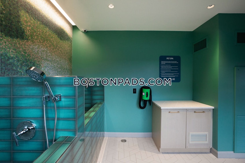 Boston - $2,565+ /month