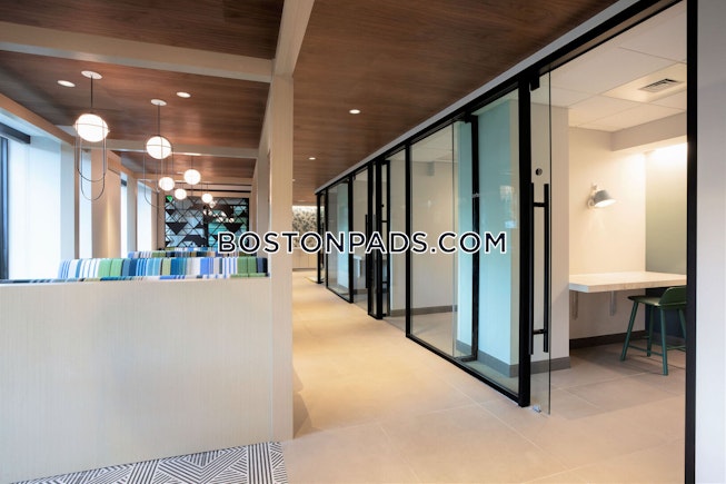 Boston - $2,565+ /mo