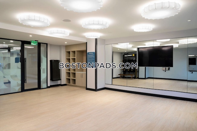 Boston - $2,565+ /mo
