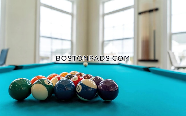 Marshfield - $2,989+ /mo