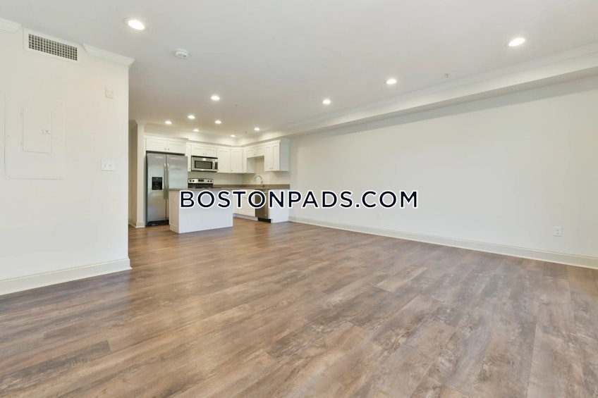 Stoughton - $2,500+ /month