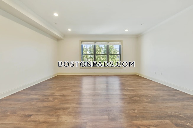 Stoughton - $2,500+ /mo