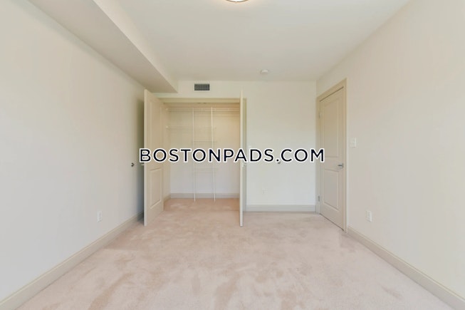 Stoughton - $2,600+ /mo