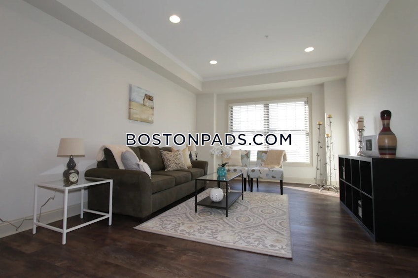 Stoughton - $2,500+ /month