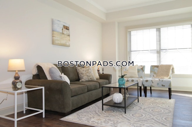 Stoughton - $2,500+ /mo