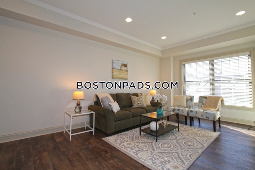 Stoughton - $2,500+ /month