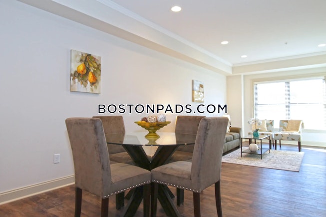 Stoughton - $2,500+ /mo