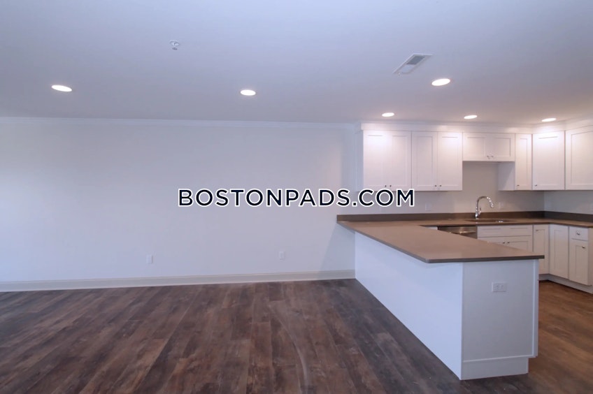 Stoughton - $2,500+ /month