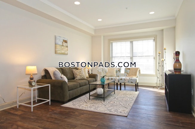 Stoughton - $2,600+ /mo