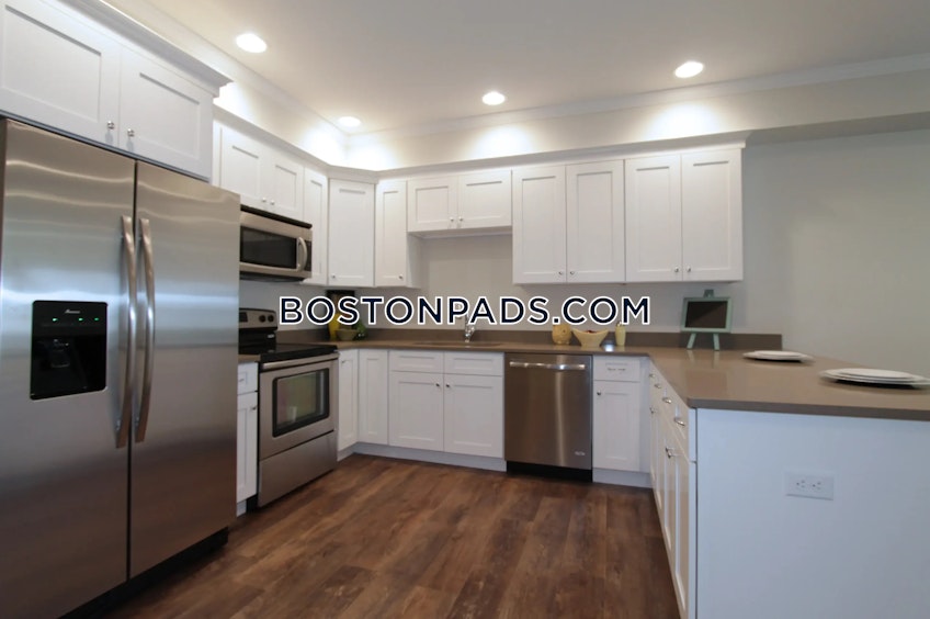 Stoughton - $2,954+ /month
