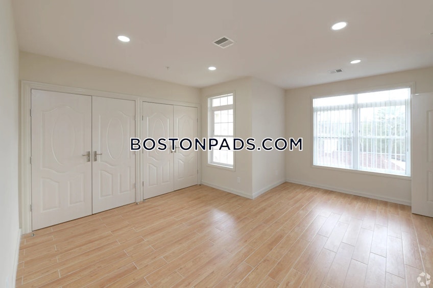 Stoughton - $3,769+ /month