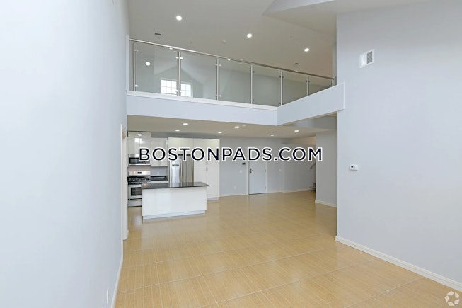 Stoughton - $2,868+ /mo