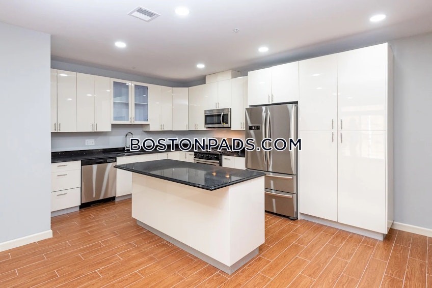 Stoughton - $2,868+ /month