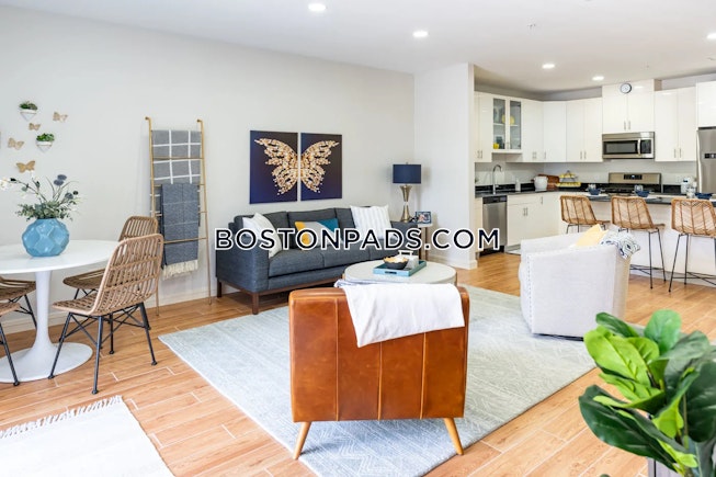 Stoughton - $2,868+ /mo