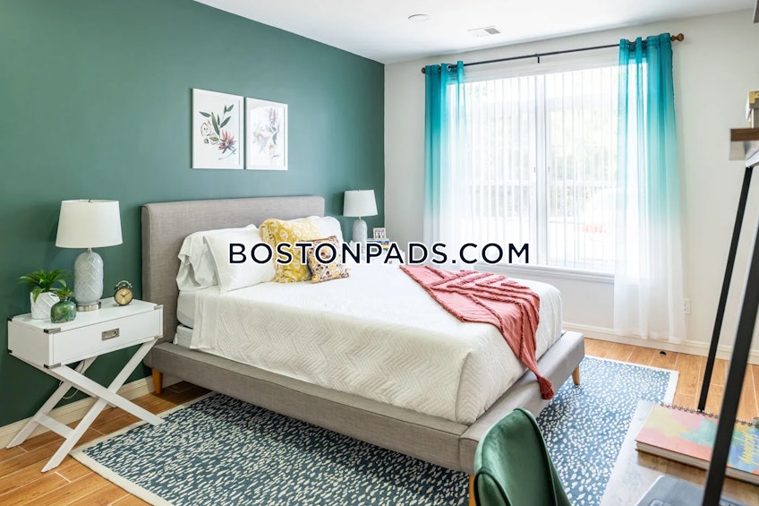 Stoughton - $2,868+ /month