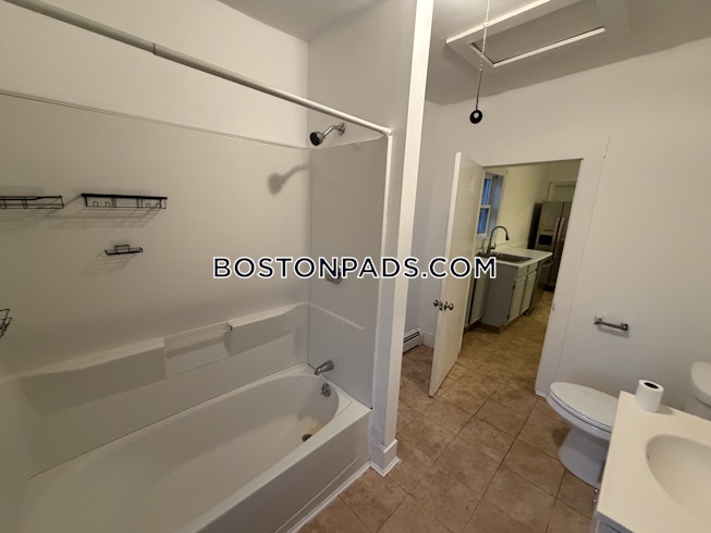 Auburn - $2,200+ /mo