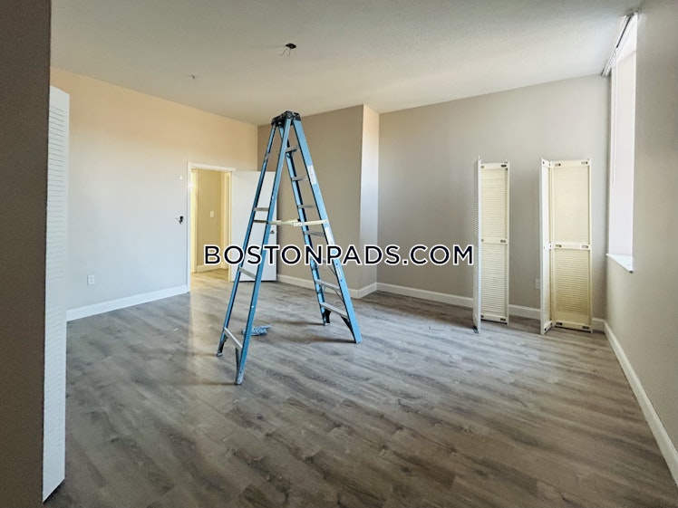 Weaver St., Fall River