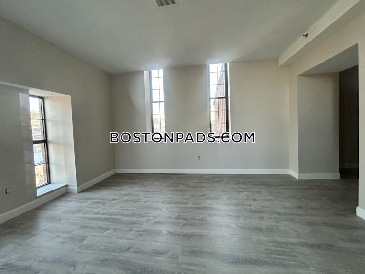 Weaver St., Fall River