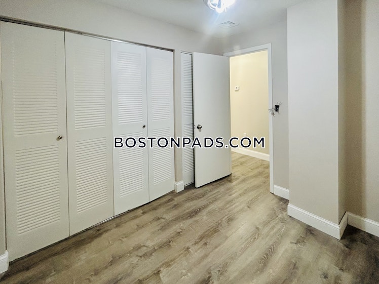 Weaver St., Fall River