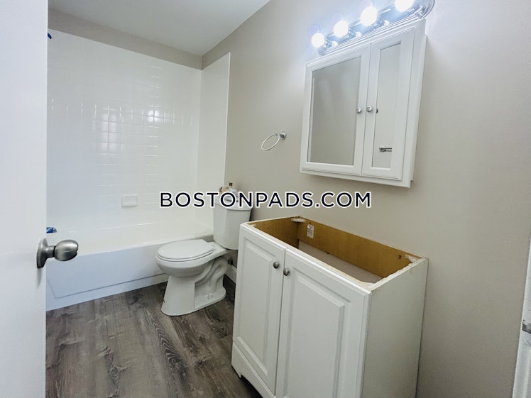 Weaver St., Fall River