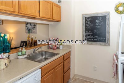 Woburn Apartment for rent 3 Bedrooms 1 Bath - $4,276 No Fee