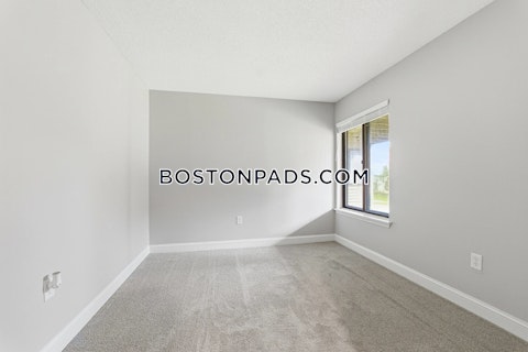 Oesting St. New Bedford photo 2