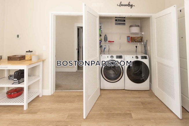 Fall River - $2,225+ /mo