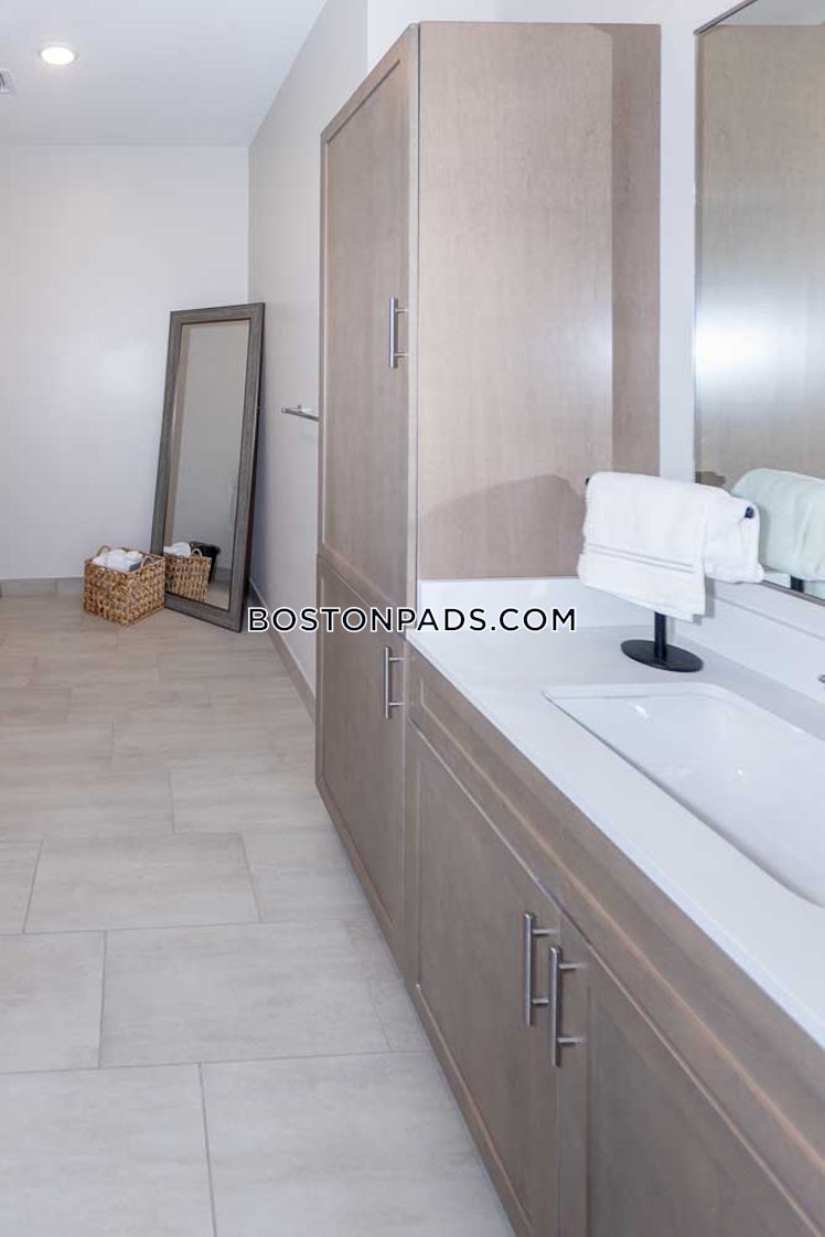 Davol St., Fall River