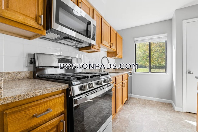 Dartmouth - $2,595+ /mo