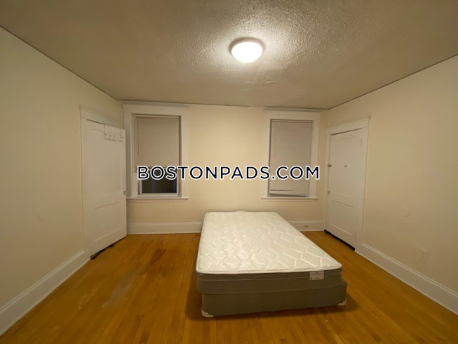 Boston - $3,650+ /mo
