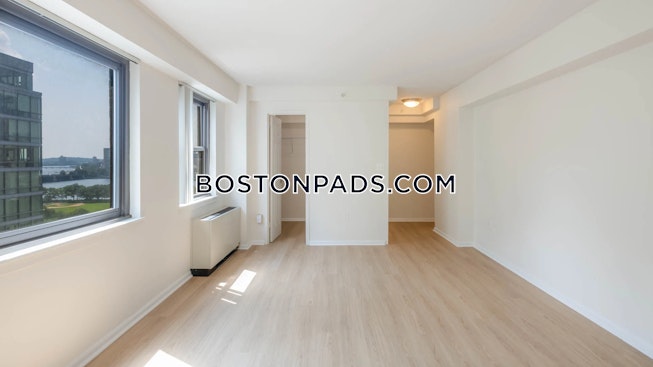 Boston - $5,085+ /mo