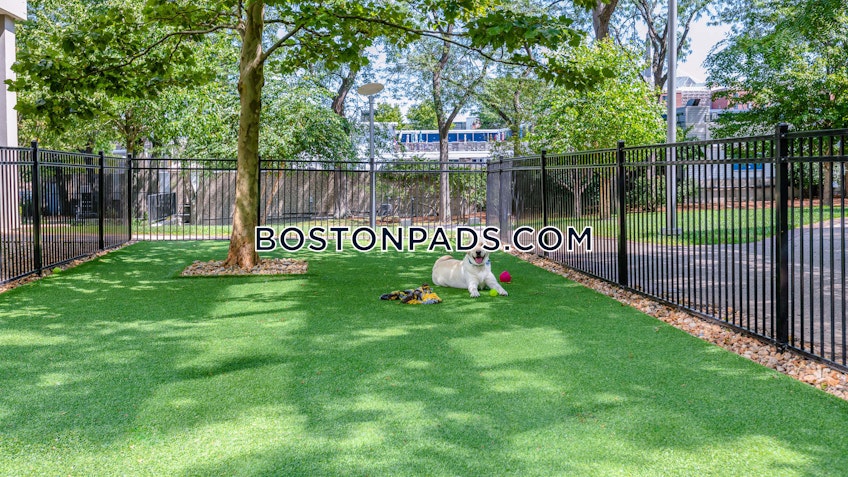 Boston - $4,225+ /month