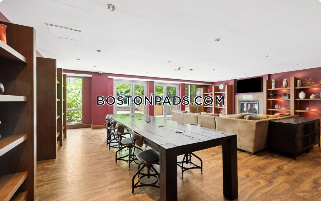 Boston - 1 Beds, 1 Baths