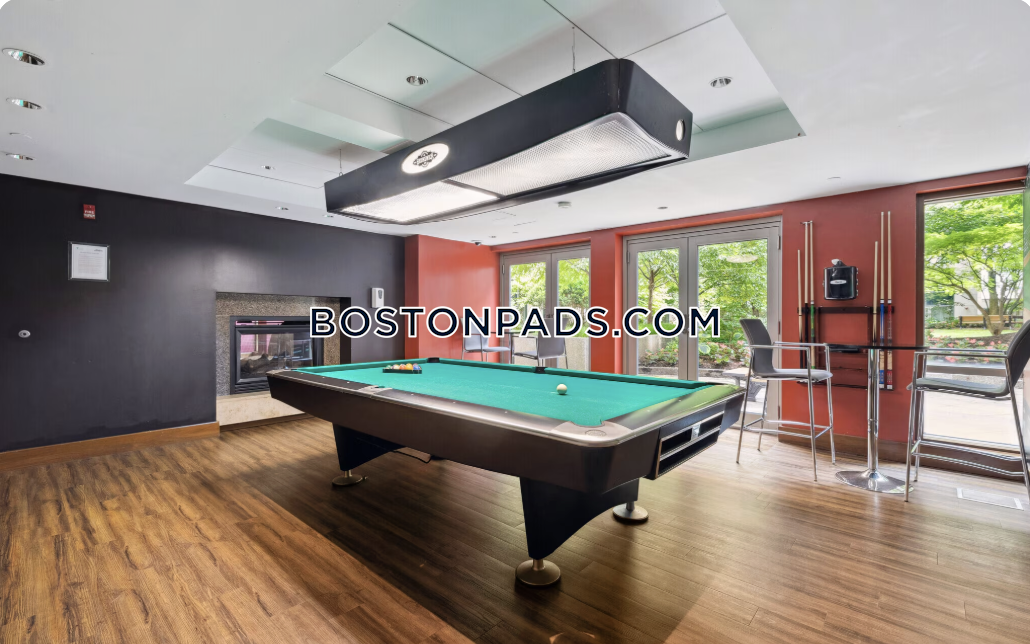Boston - 1 Beds, 1 Baths