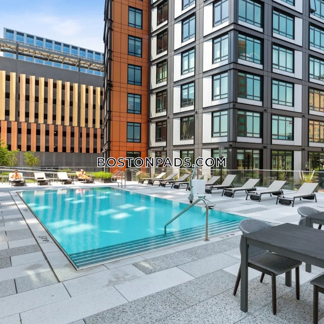 Boston - $4,230+ /mo