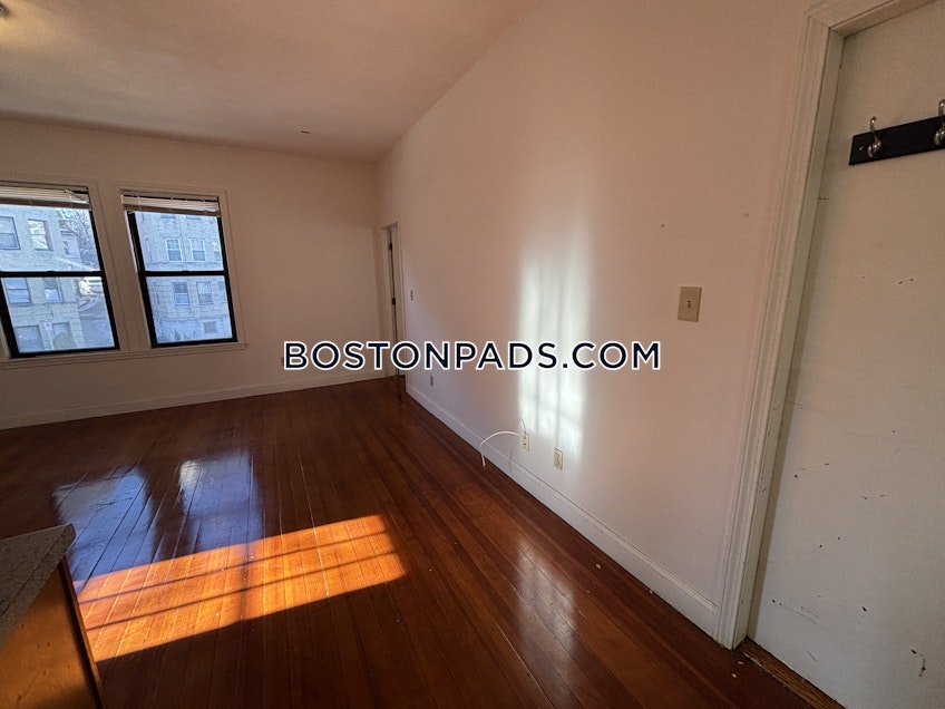 Boston - $2,250+ /month