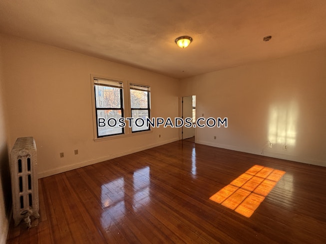 Boston - $2,250+ /mo