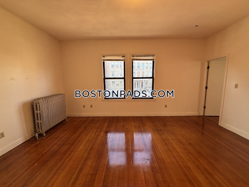 Boston - $2,250+ /month