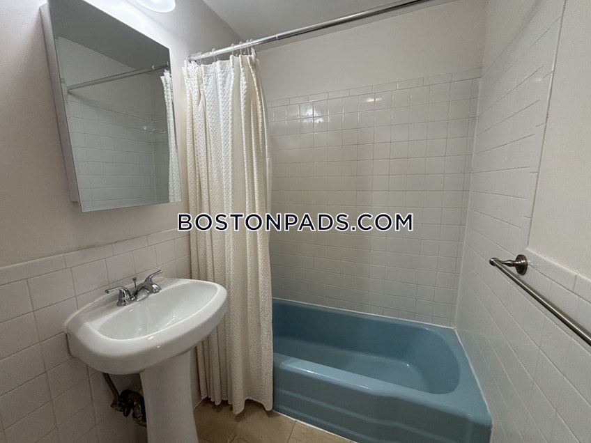 Boston - $2,250+ /month